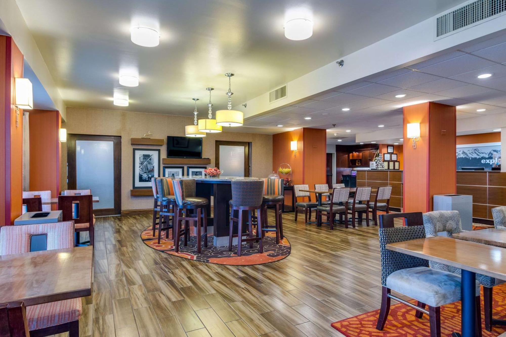 Hampton Inn Johnson Stadt Exterior foto